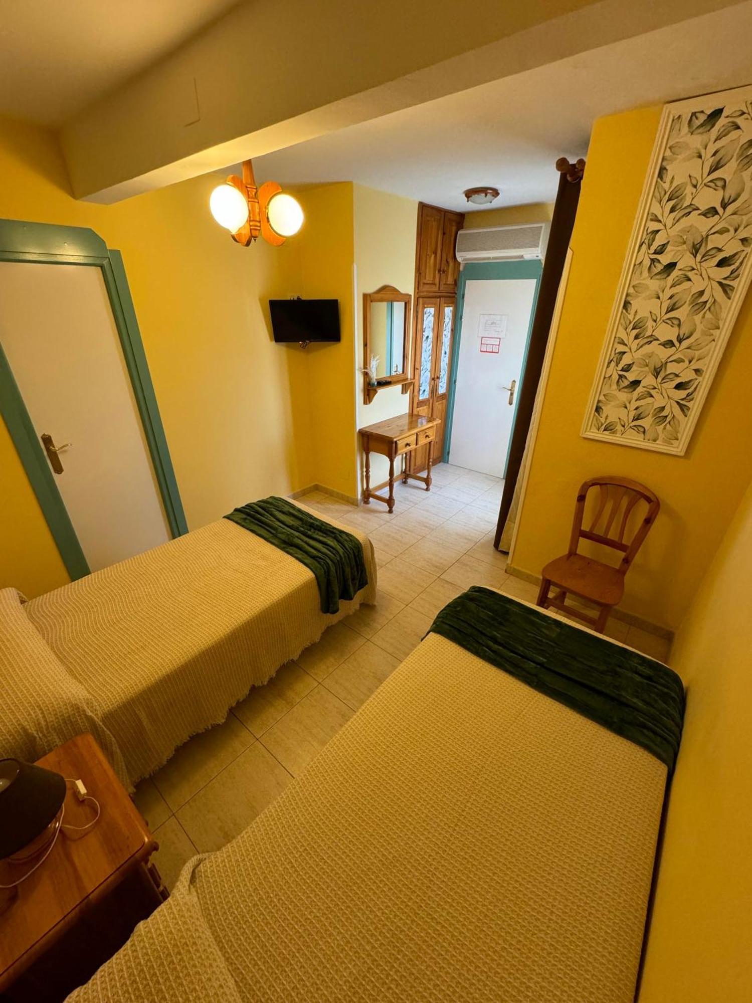 Hostal Joaquin Las Ventas con Pena Aguilera Экстерьер фото
