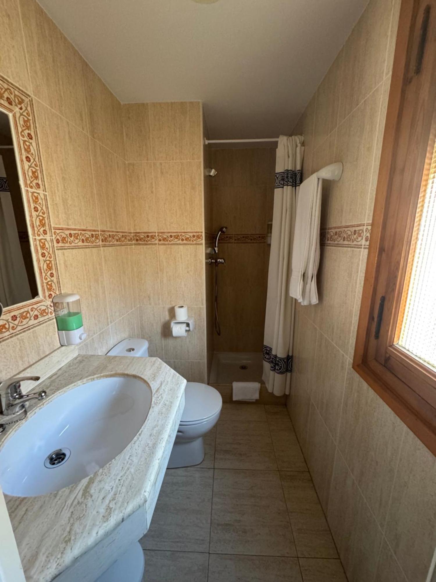 Hostal Joaquin Las Ventas con Pena Aguilera Экстерьер фото